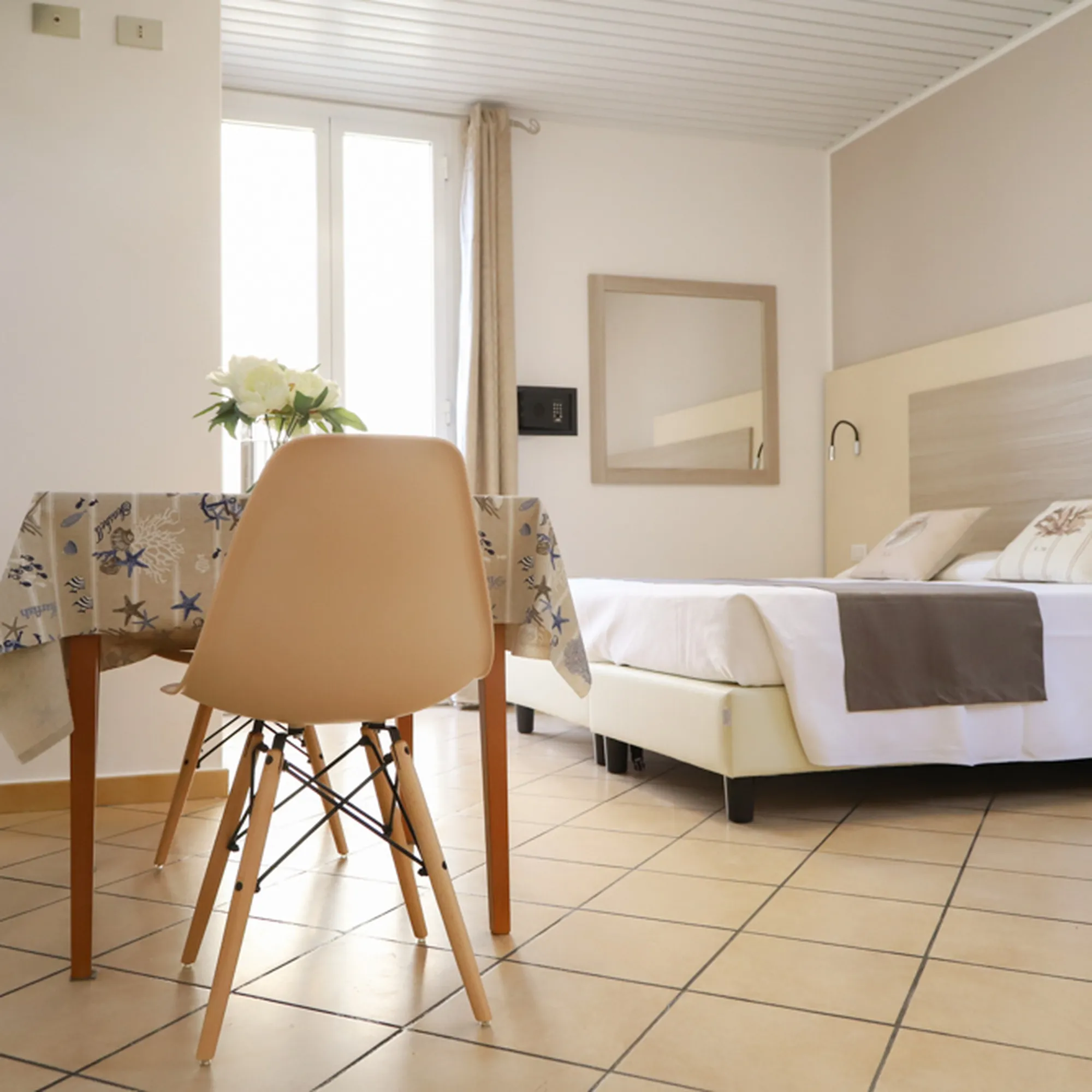 Hotel-Residence-La-Palma-Appartamento-Monolocale-Standard-IMG-9883-quadrata