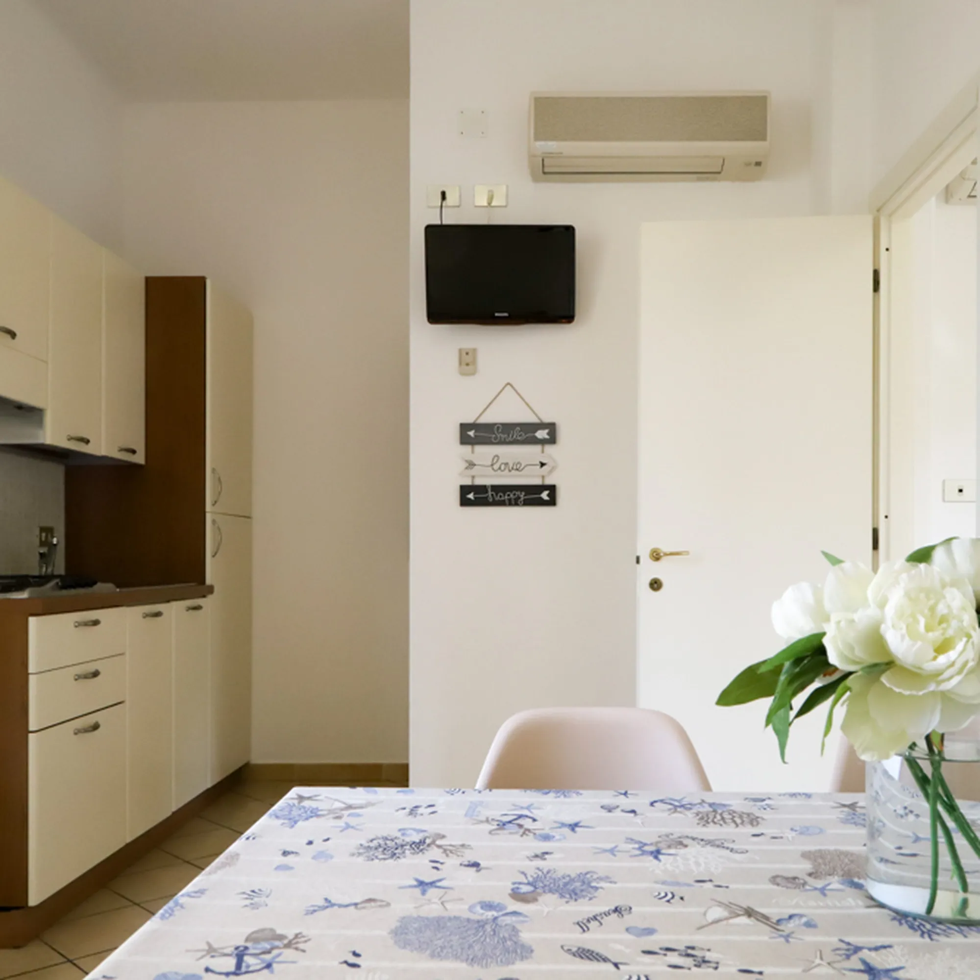 Hotel-Residence-La-Palma-Bilocale-Standard-IMG-9729-quadrata