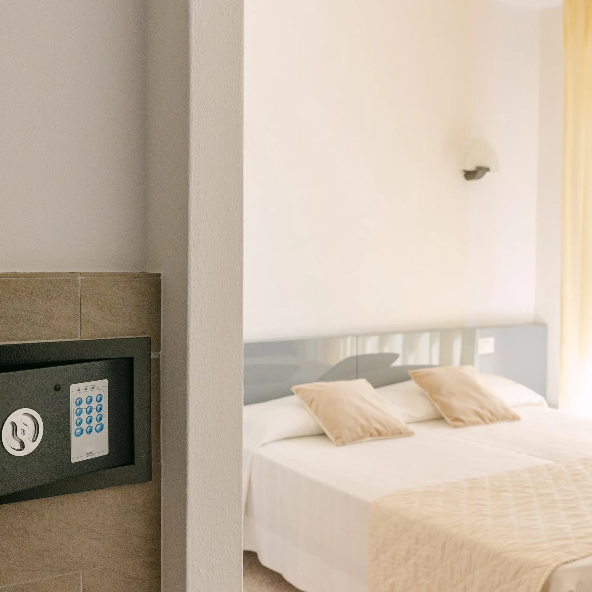 Hotel-Residence-La-Palma-Camera-Classic-con-Balcone-152-10-quadrata