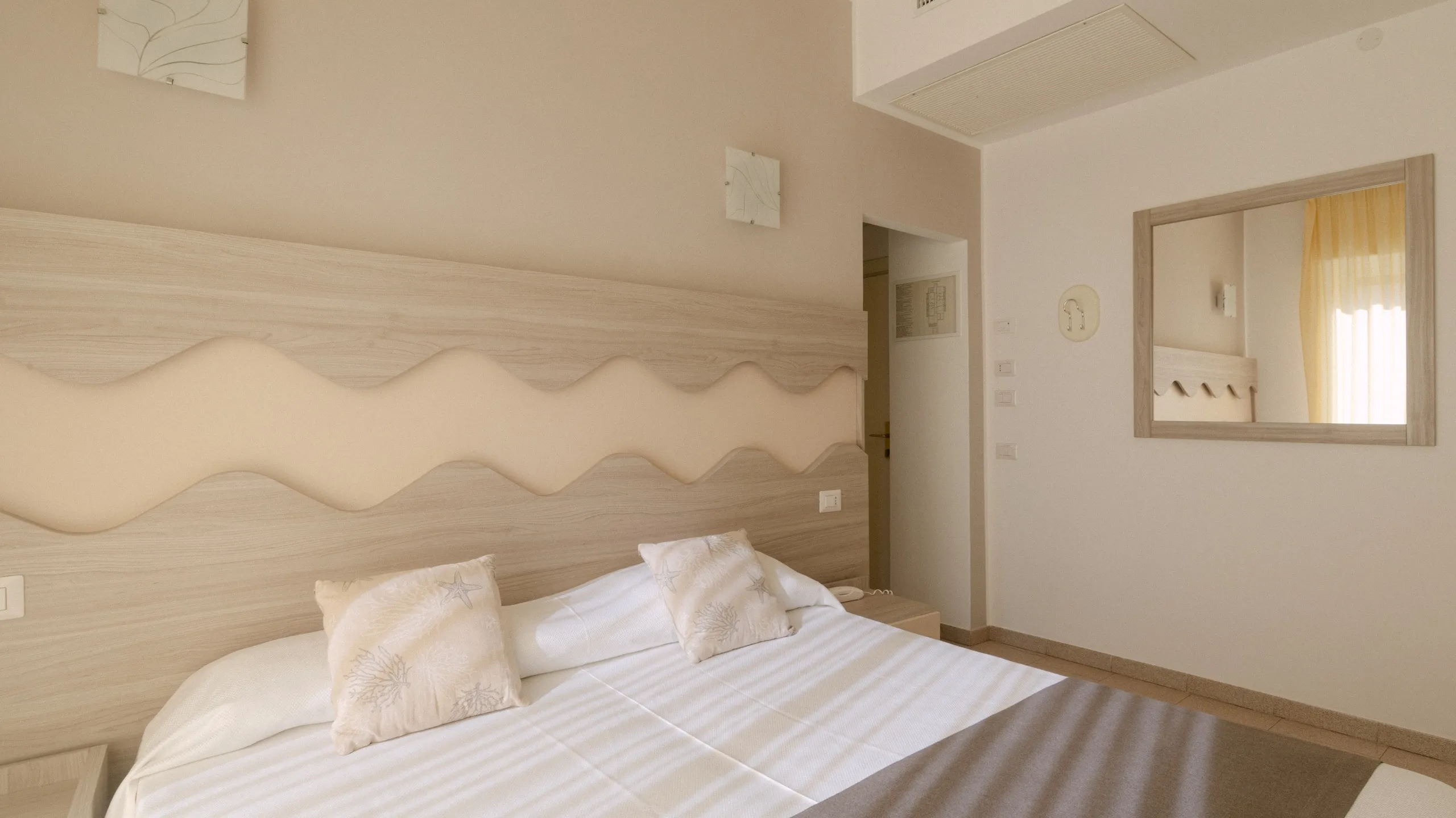 Hotel-Residence-La-Palma-Camera-Standard-con-Balcone-121-06-orizzontale