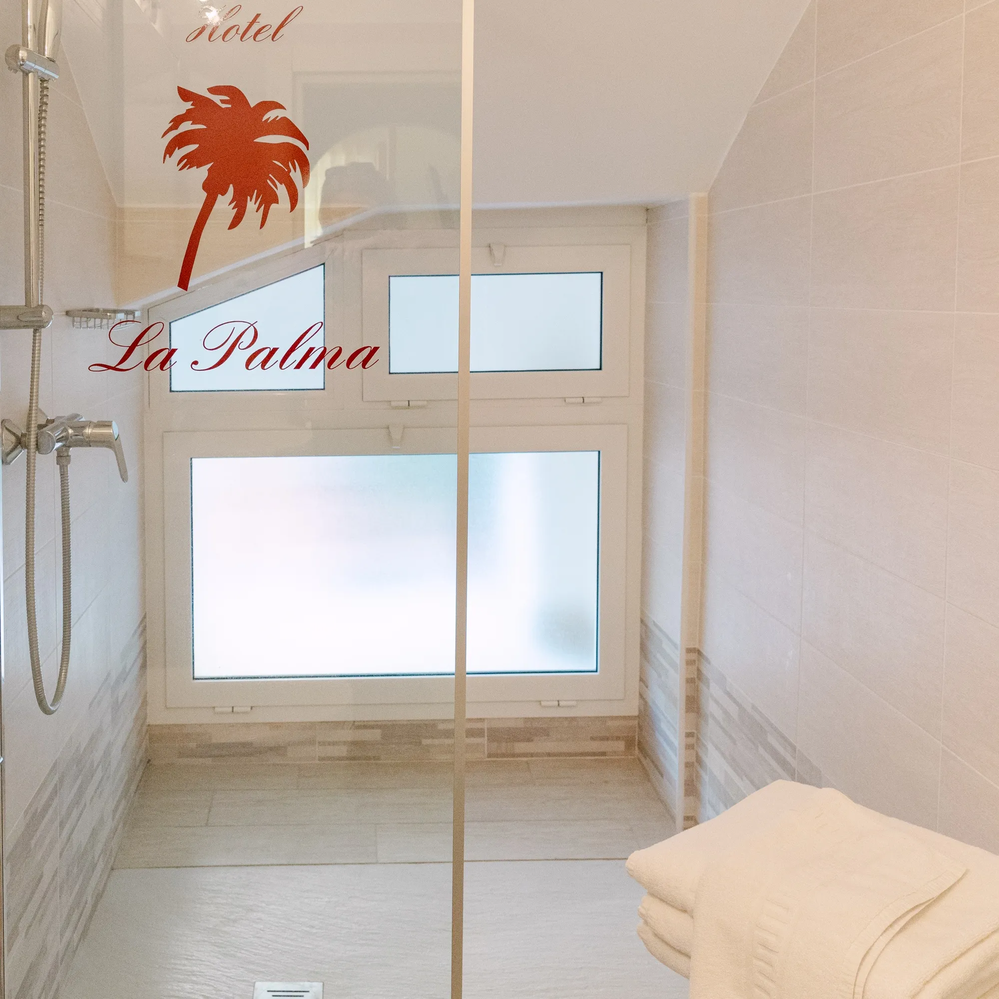 Hotel-Residence-La-Palma-Camera-Tripla-Standard-111-19-quadrata